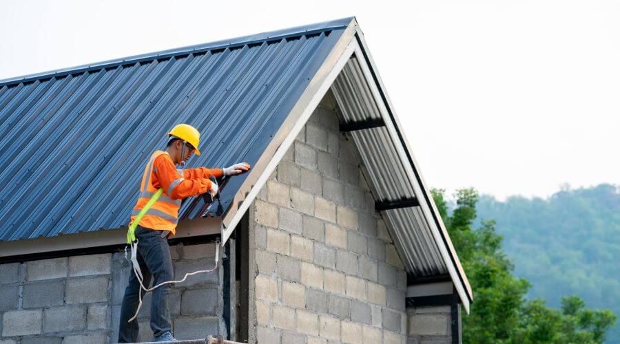 Expert Emergency Roof Repairs services in Plum City, WI